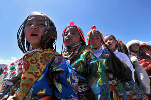 Una Silhouette Delle Veste Tibetane Cina Viaggio