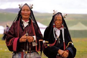 Una Silhouette Delle Veste Tibetane Cina Viaggio