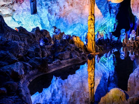 Grotta del Flauto di Canna
	